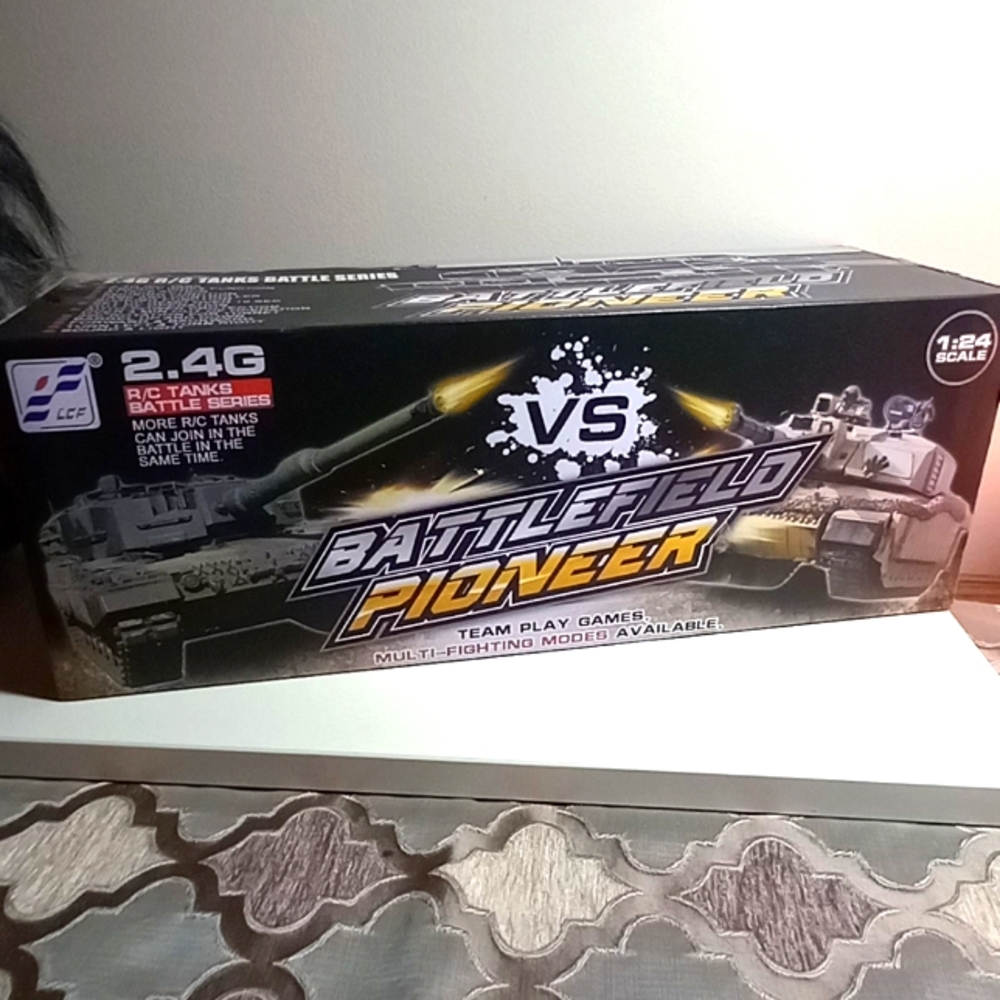 Battlefield Pioneer 2.4 G tank battle series, GER Leopard 2 A6.